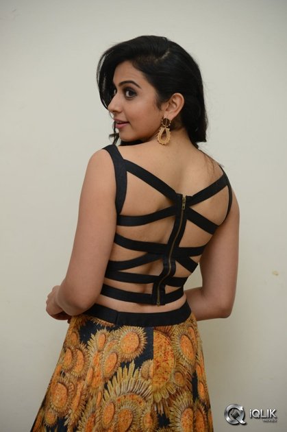 Rakul-Preet-Singh-at-Speedunnodu-Movie-Audio-Launch